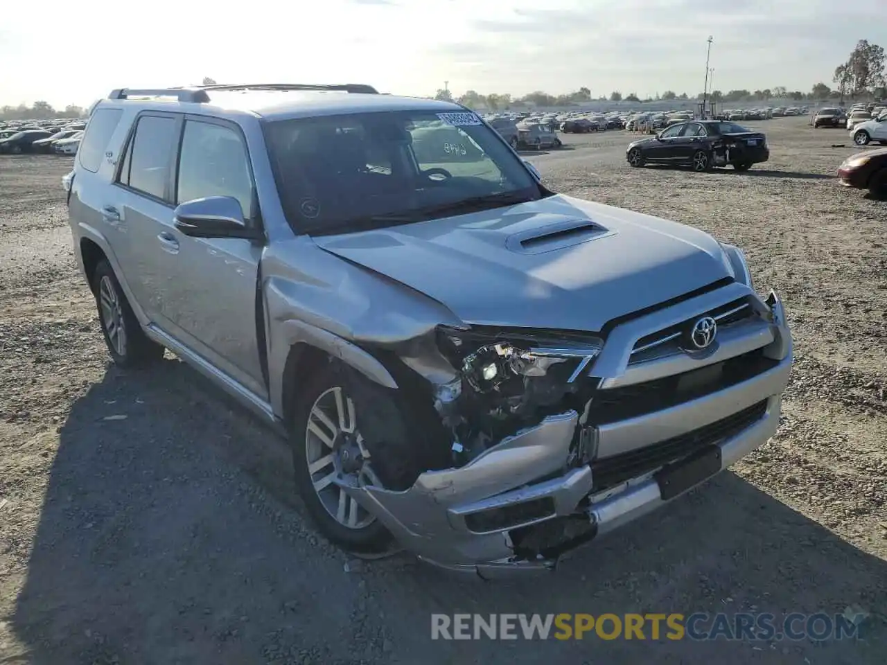 1 Photograph of a damaged car JTEAU5JR9N5273088 TOYOTA 4RUNNER 2022