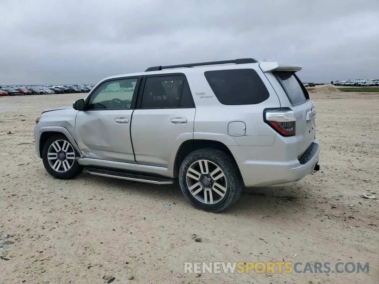 2 Photograph of a damaged car JTEAU5JRXN5252816 TOYOTA 4RUNNER 2022