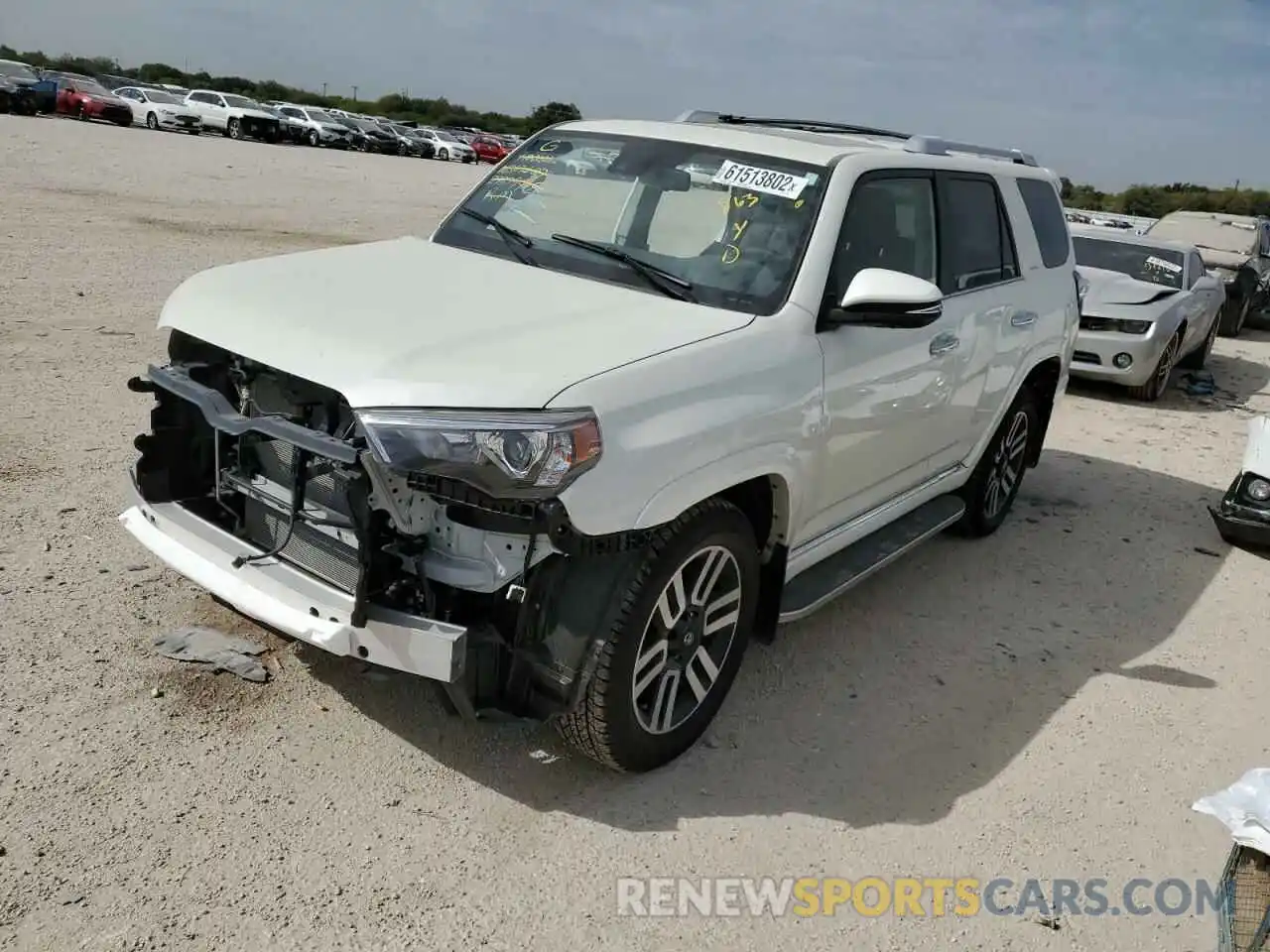 2 Photograph of a damaged car JTEDU5JR8N5272799 TOYOTA 4RUNNER 2022