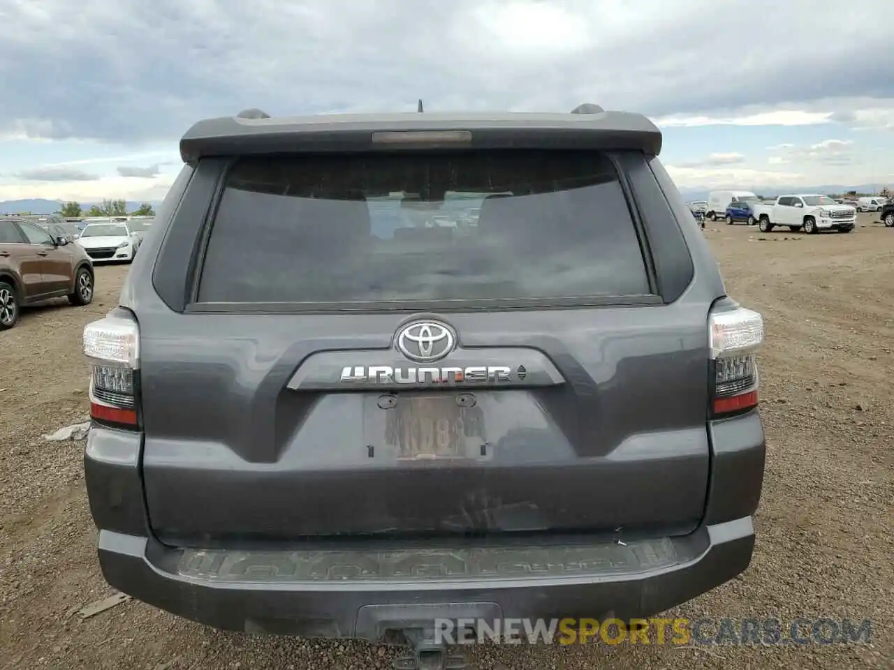 6 Photograph of a damaged car JTEEU5JR0N5257587 TOYOTA 4RUNNER 2022