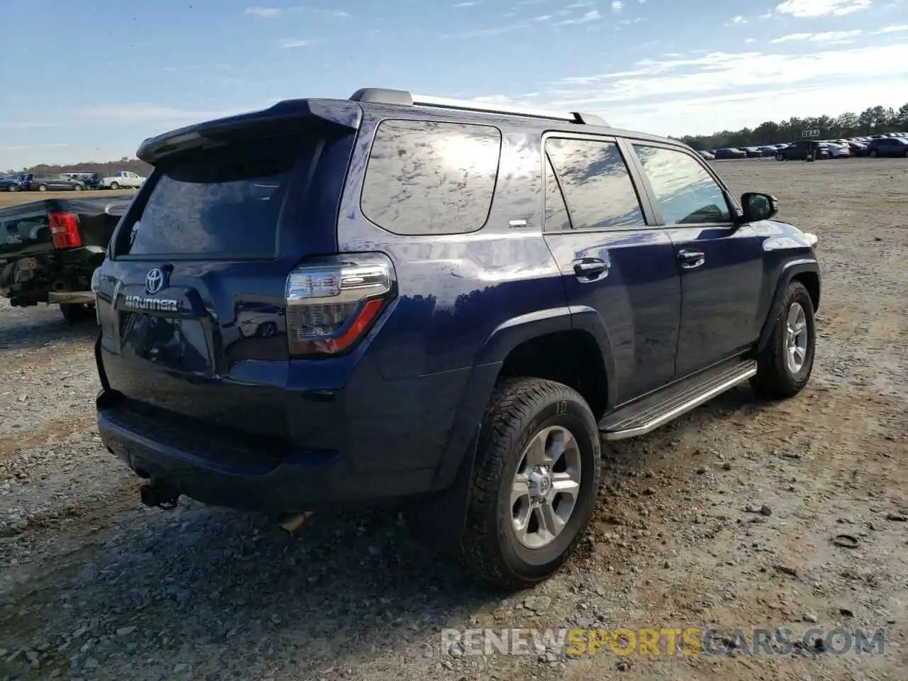 4 Photograph of a damaged car JTEEU5JR0N5273109 TOYOTA 4RUNNER 2022