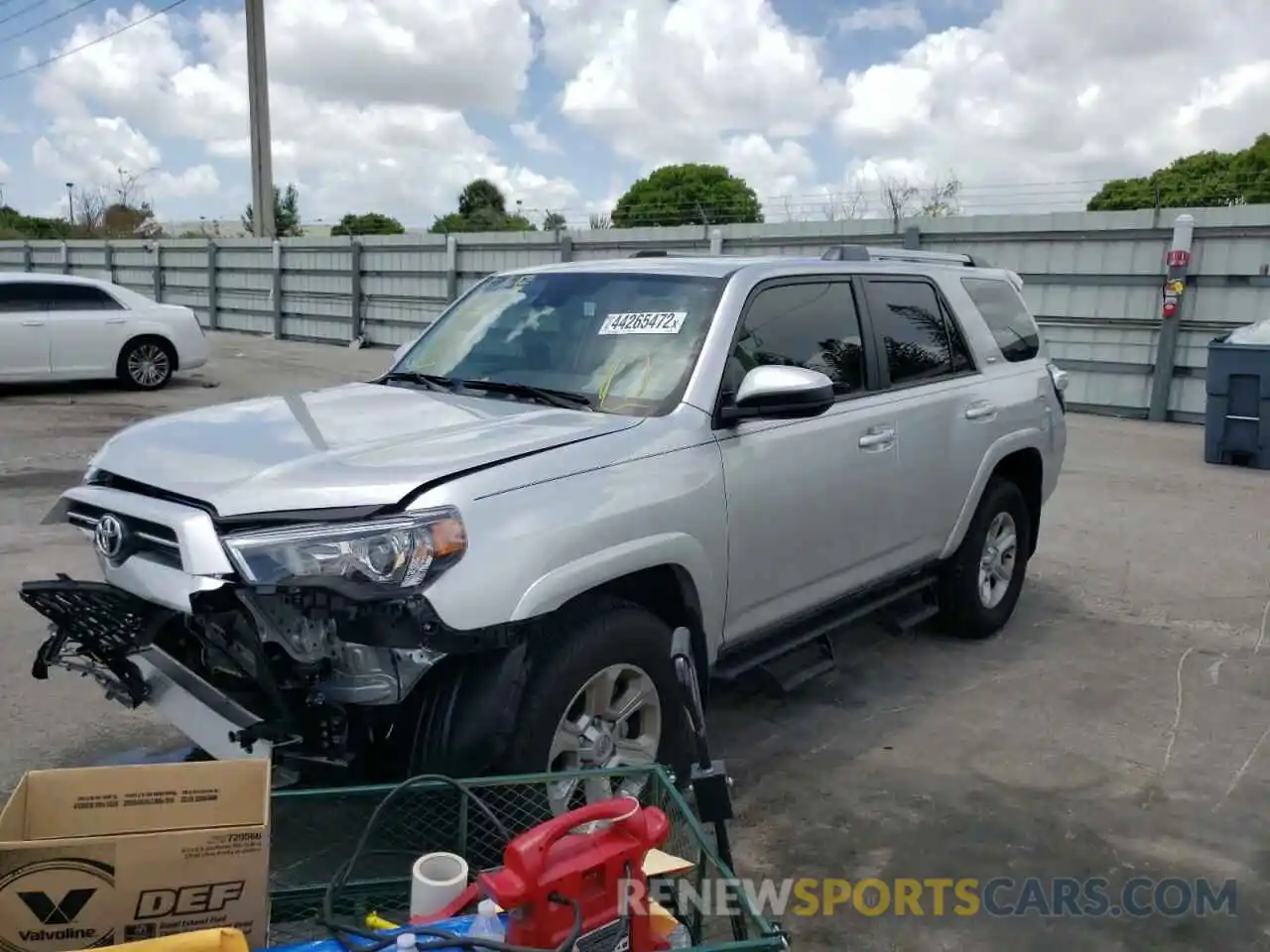 2 Photograph of a damaged car JTEEU5JR1N5256092 TOYOTA 4RUNNER 2022