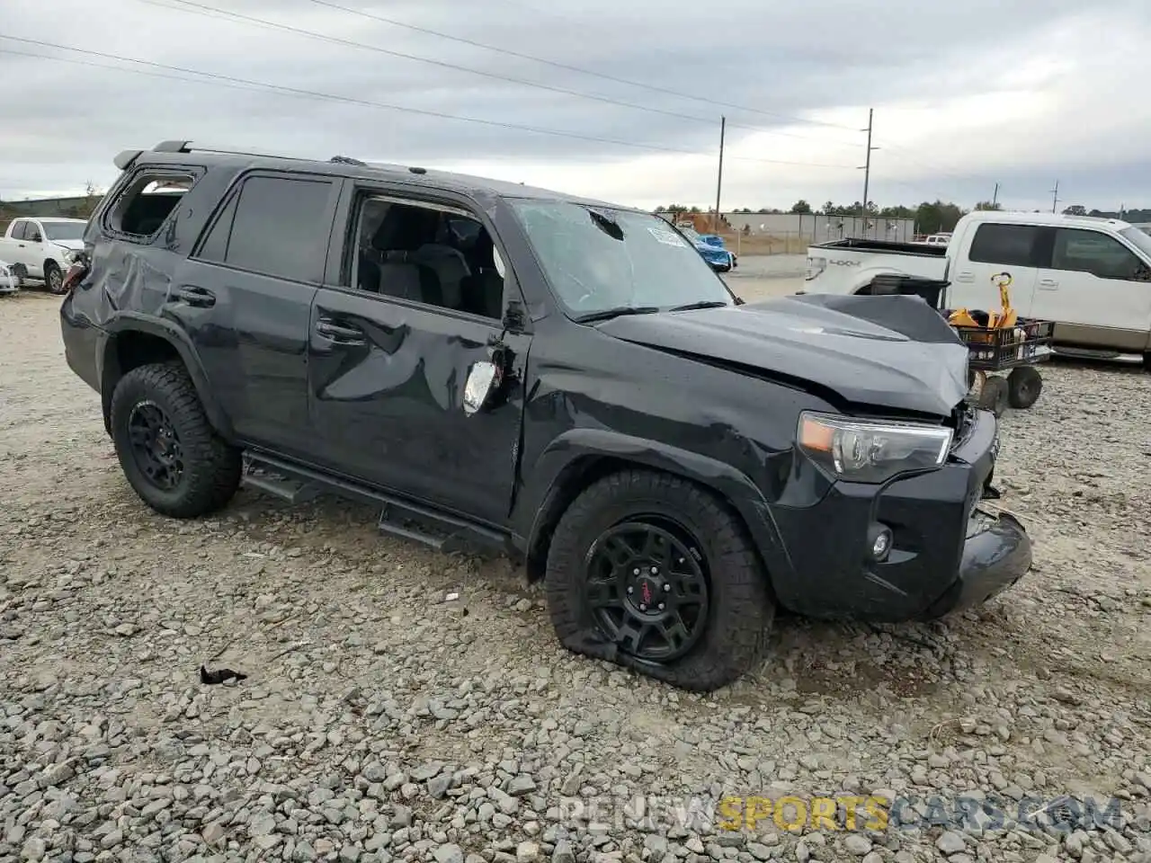 4 Photograph of a damaged car JTEEU5JR1N5258697 TOYOTA 4RUNNER 2022