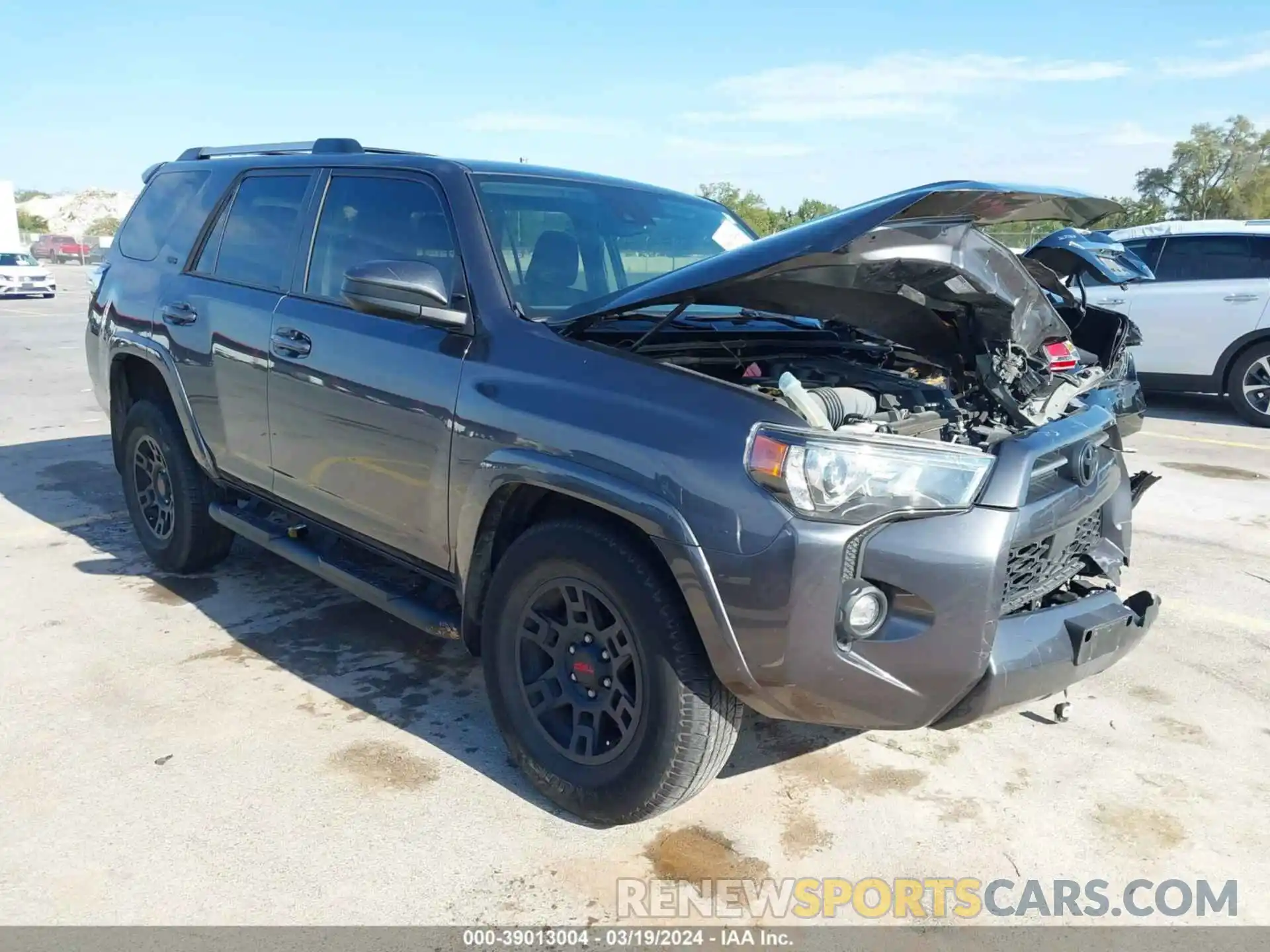 1 Photograph of a damaged car JTEEU5JR1N5274480 TOYOTA 4RUNNER 2022