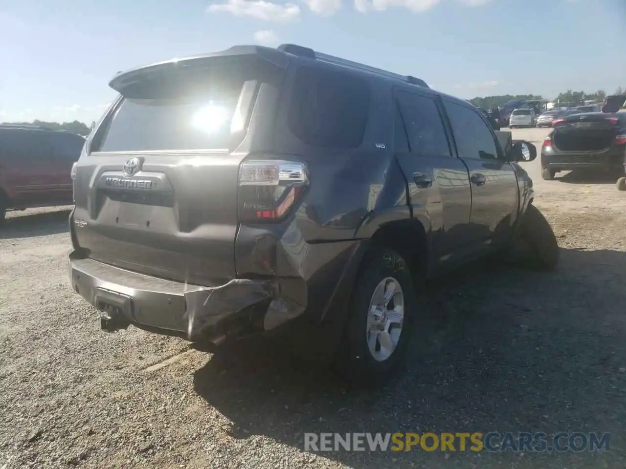 4 Photograph of a damaged car JTEEU5JR1N5275550 TOYOTA 4RUNNER 2022