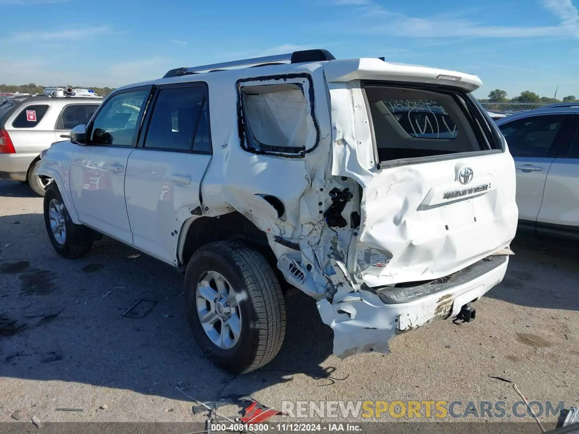 6 Photograph of a damaged car JTEEU5JR2N5252102 TOYOTA 4RUNNER 2022