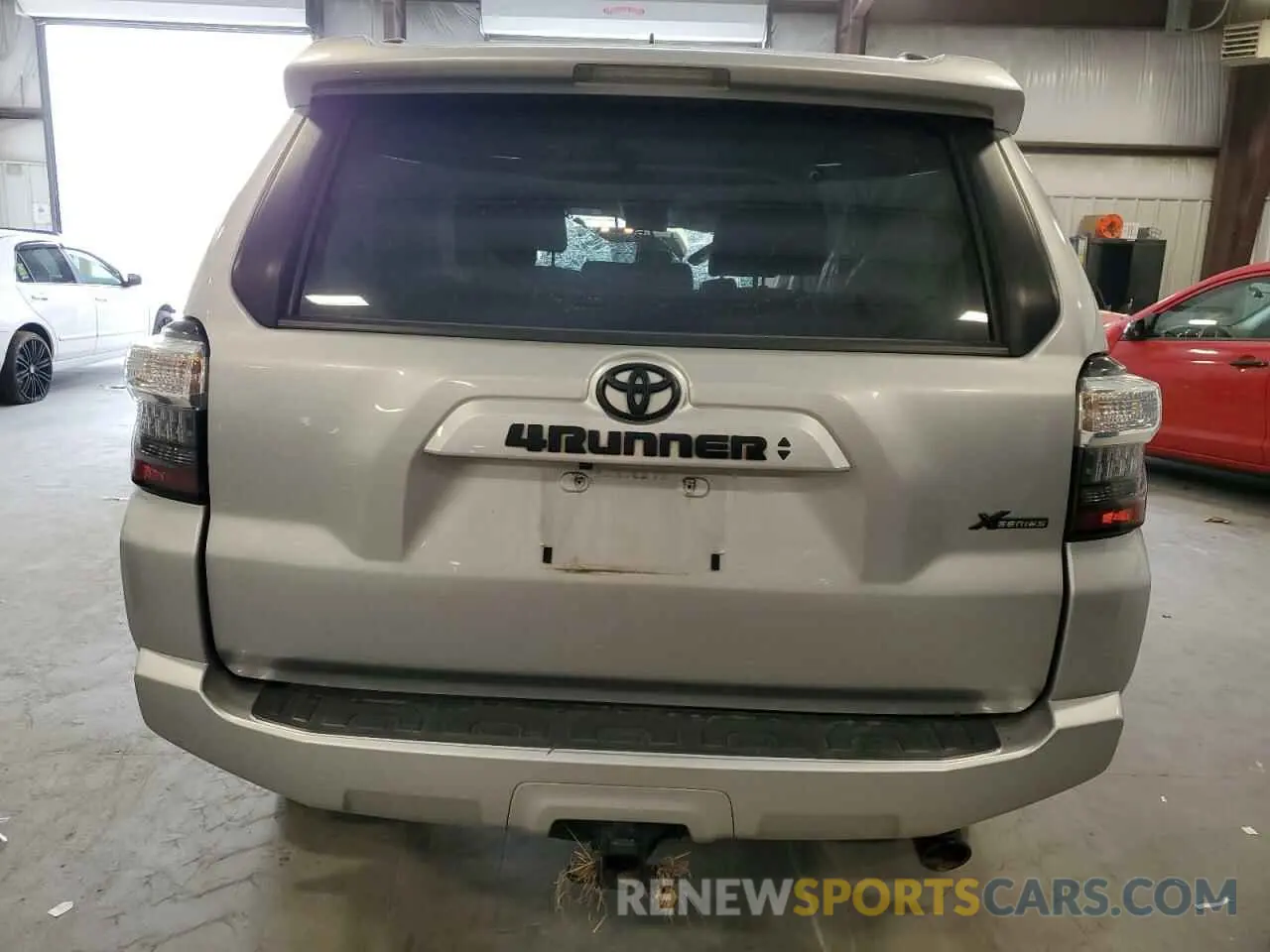 6 Photograph of a damaged car JTEEU5JR2N5265545 TOYOTA 4RUNNER 2022