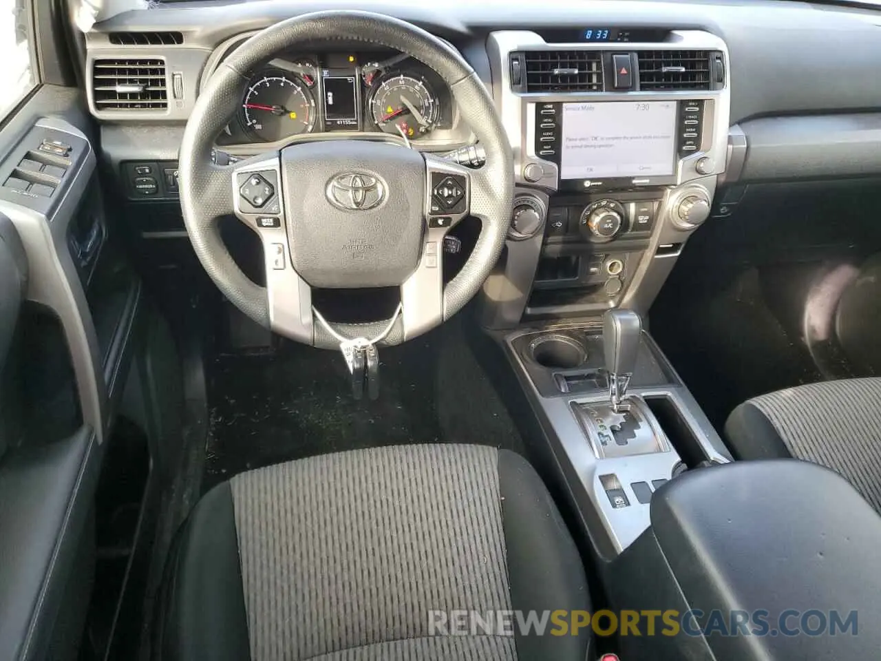 8 Photograph of a damaged car JTEEU5JR3N5259981 TOYOTA 4RUNNER 2022