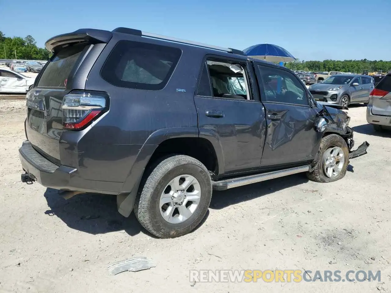 3 Photograph of a damaged car JTEEU5JR4N5259343 TOYOTA 4RUNNER 2022