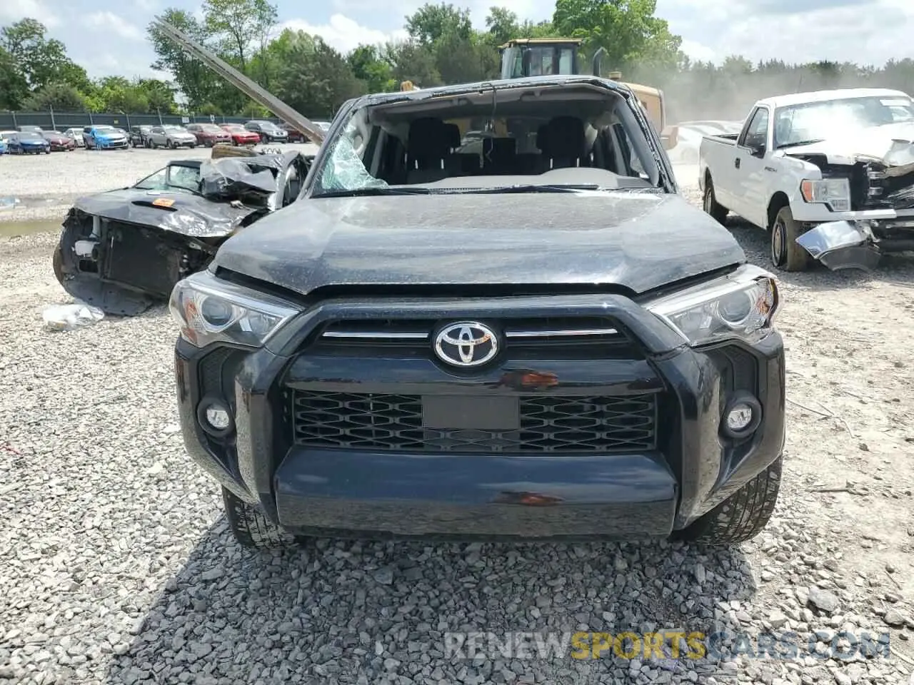 5 Photograph of a damaged car JTEEU5JR4N5260072 TOYOTA 4RUNNER 2022