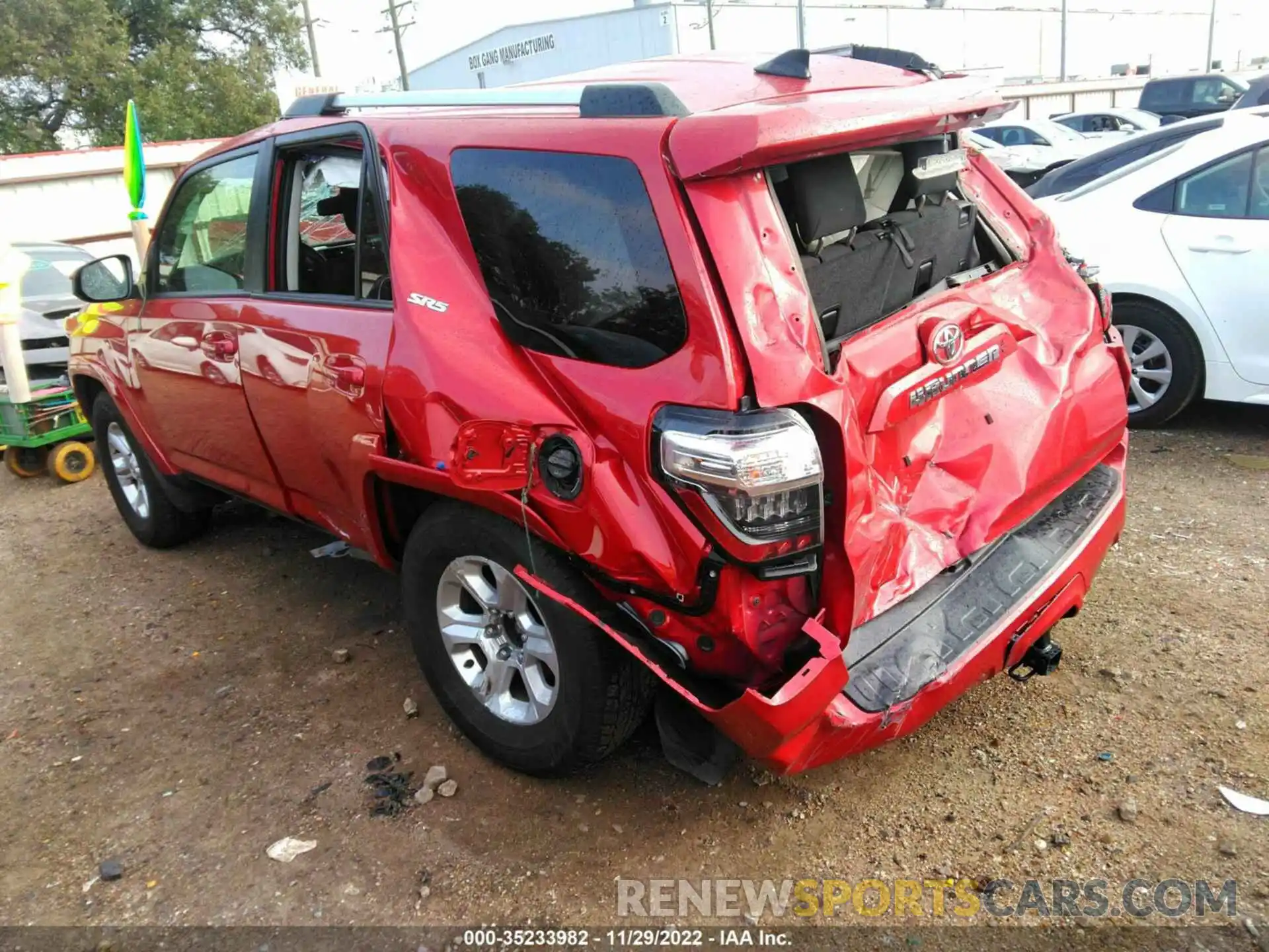 3 Photograph of a damaged car JTEEU5JR5N5252711 TOYOTA 4RUNNER 2022