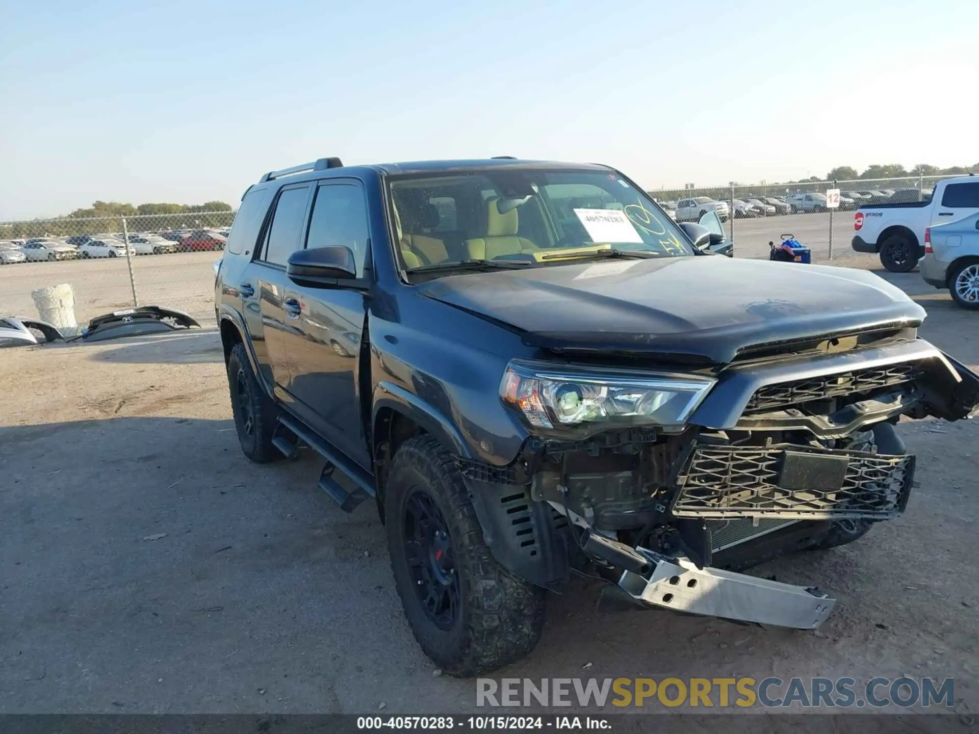 1 Photograph of a damaged car JTEEU5JR5N5253552 TOYOTA 4RUNNER 2022