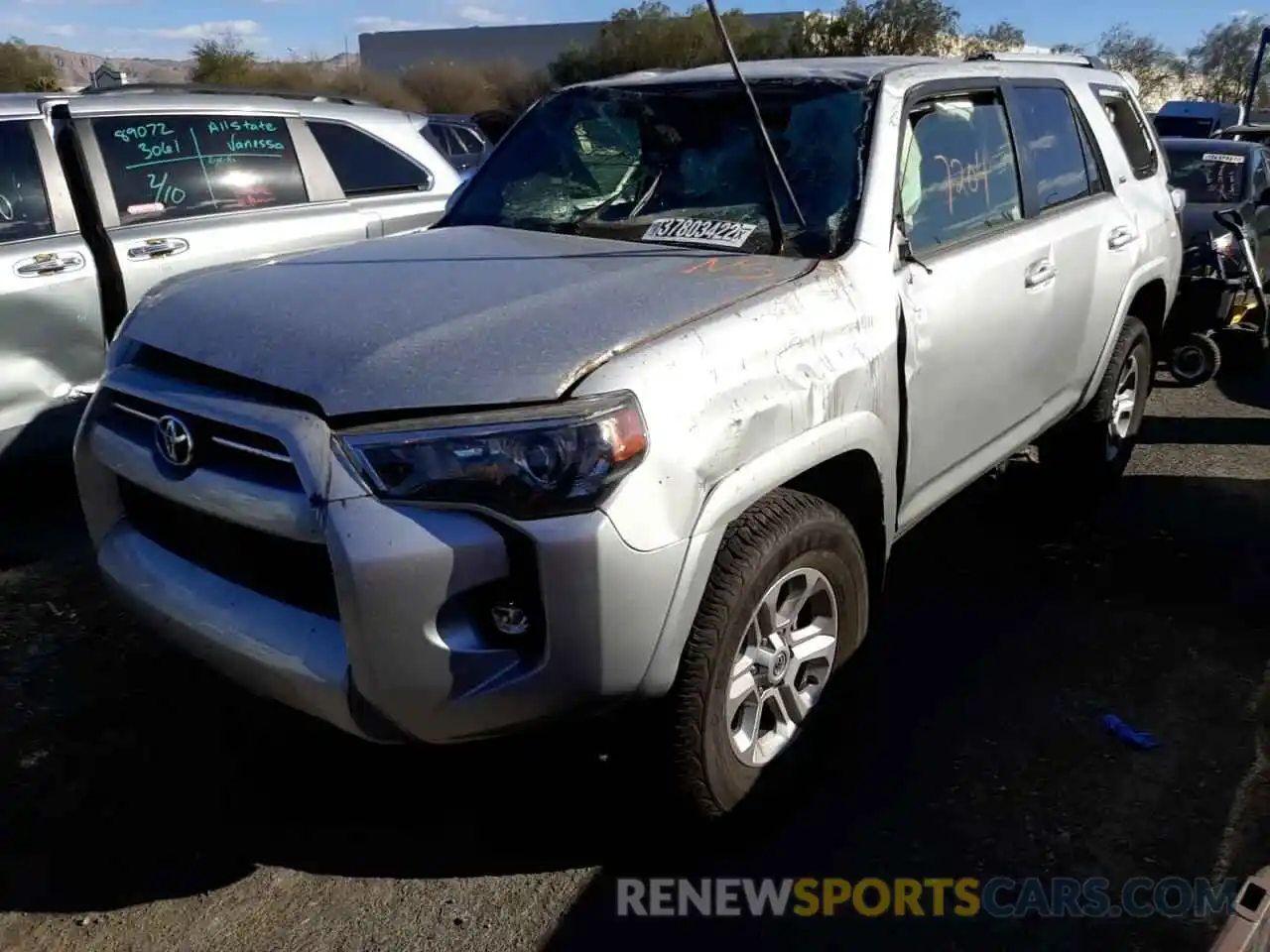 2 Photograph of a damaged car JTEEU5JR5N5257813 TOYOTA 4RUNNER 2022