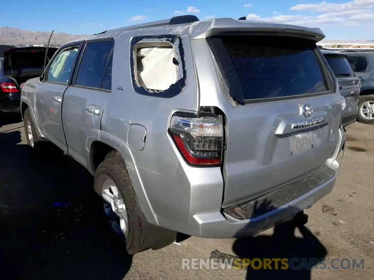 3 Photograph of a damaged car JTEEU5JR5N5257813 TOYOTA 4RUNNER 2022