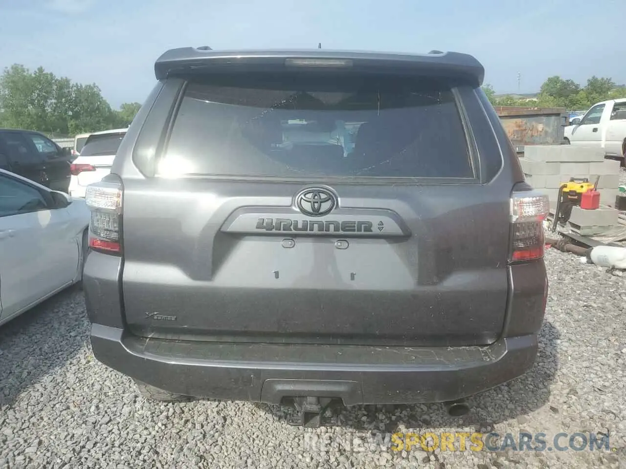 6 Photograph of a damaged car JTEEU5JR6N5255455 TOYOTA 4RUNNER 2022