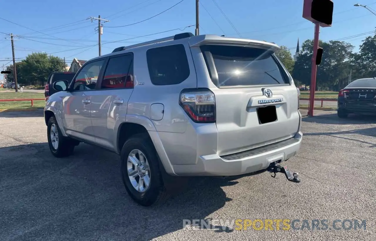 3 Photograph of a damaged car JTEEU5JR6N5273518 TOYOTA 4RUNNER 2022