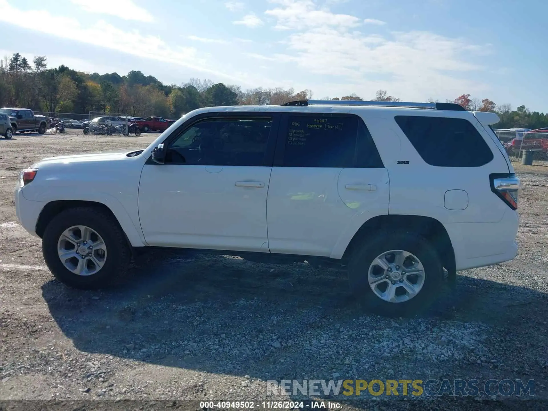 14 Photograph of a damaged car JTEEU5JR7N5265167 TOYOTA 4RUNNER 2022