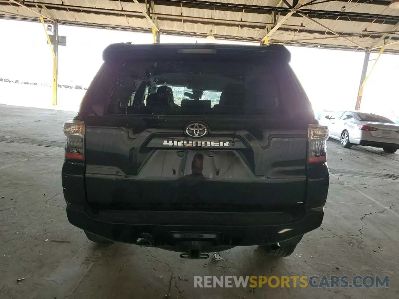 6 Photograph of a damaged car JTEEU5JR7N5271700 TOYOTA 4RUNNER 2022