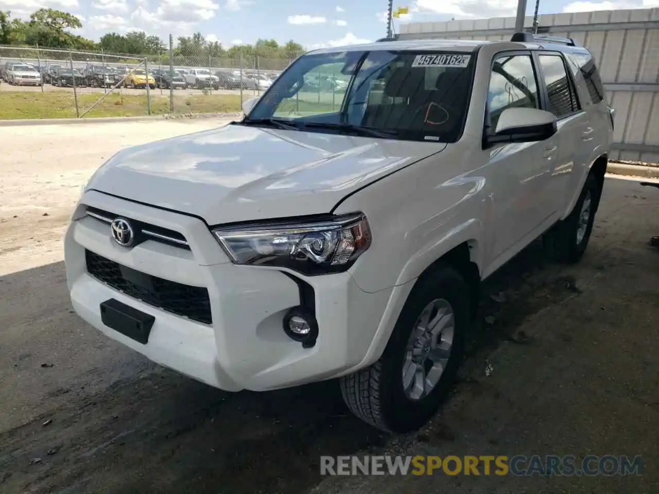 2 Photograph of a damaged car JTEEU5JR8N5261130 TOYOTA 4RUNNER 2022