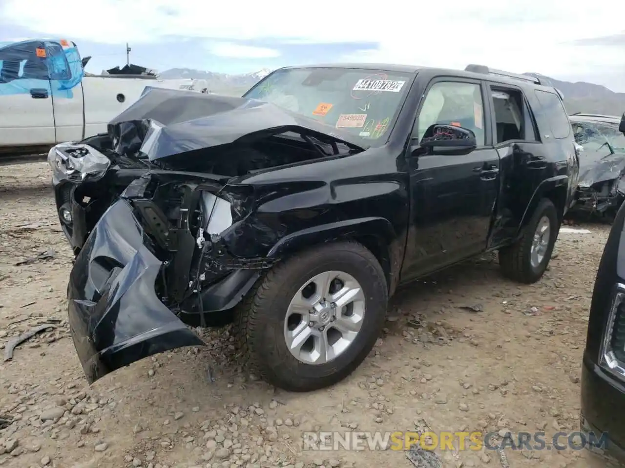 9 Photograph of a damaged car JTEEU5JR9N5259323 TOYOTA 4RUNNER 2022