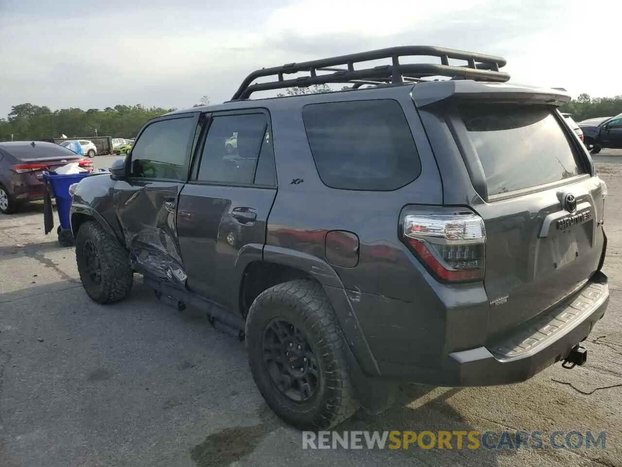 2 Photograph of a damaged car JTEEU5JRXN5276521 TOYOTA 4RUNNER 2022