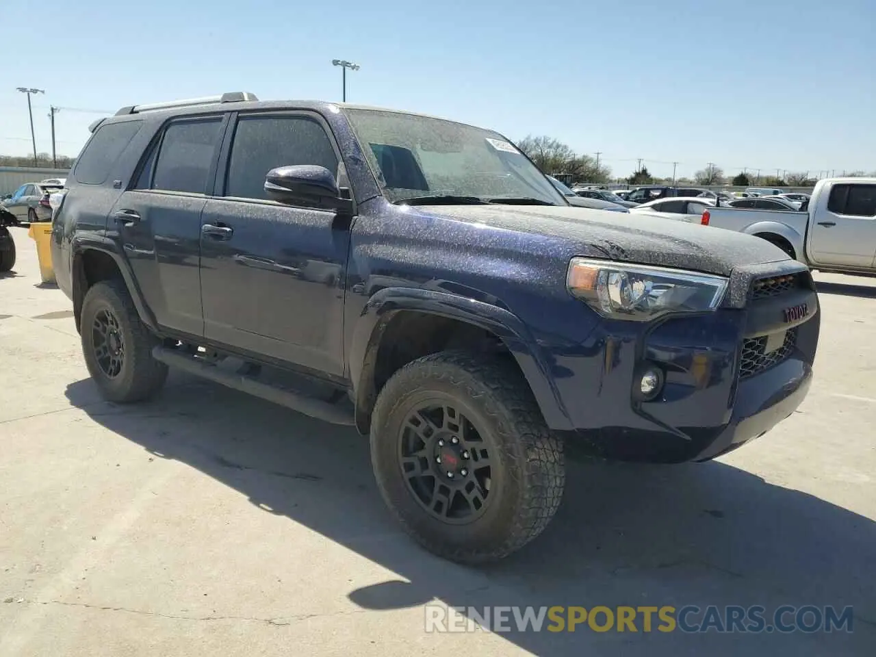 4 Photograph of a damaged car JTEFU5JR0N5268478 TOYOTA 4RUNNER 2022