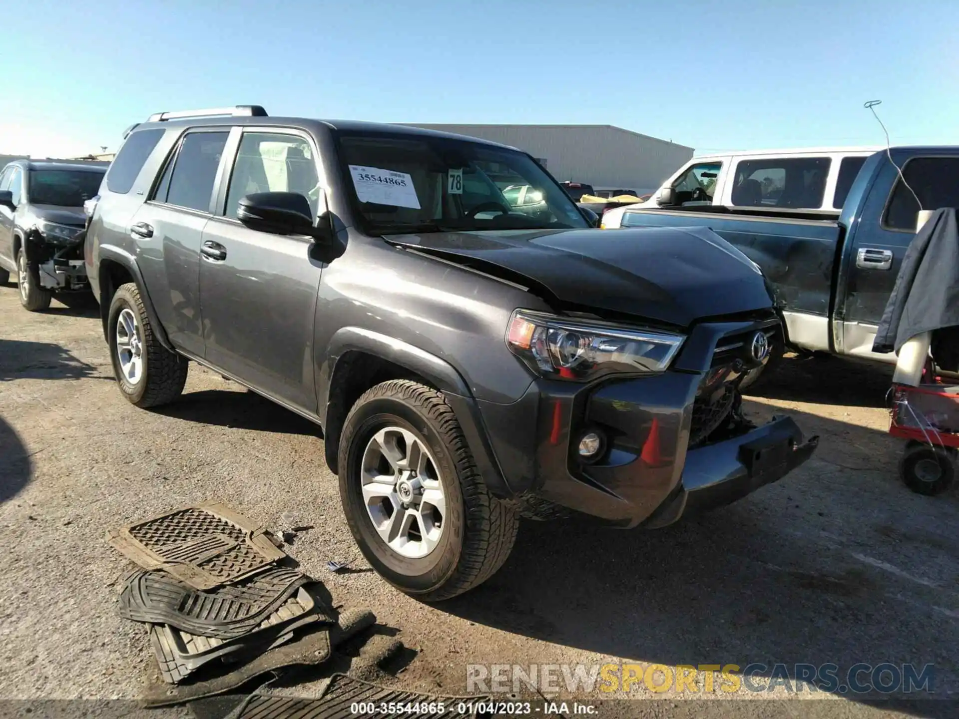 1 Photograph of a damaged car JTEFU5JR1N5260664 TOYOTA 4RUNNER 2022