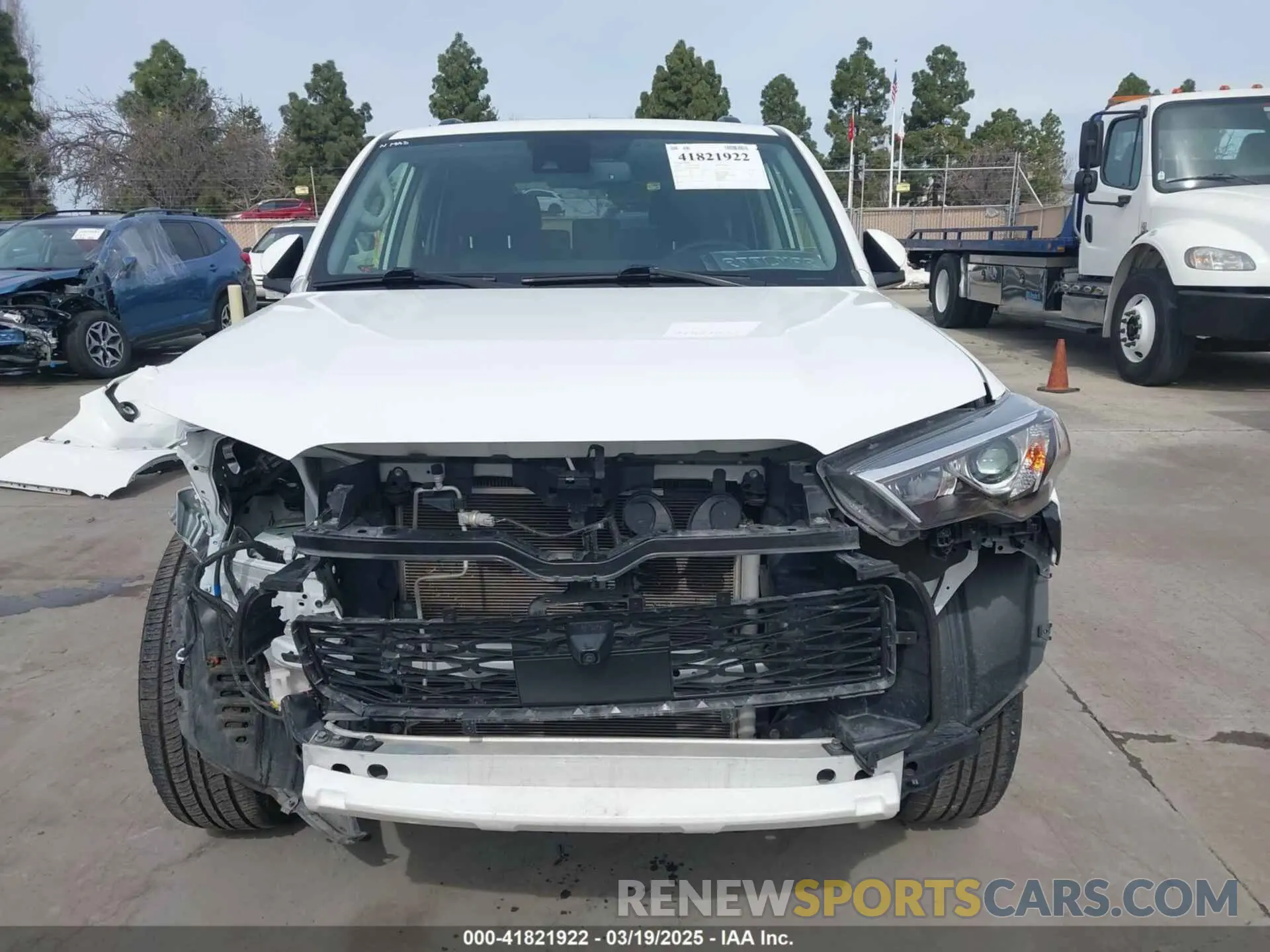 13 Photograph of a damaged car JTEFU5JR2N5263847 TOYOTA 4RUNNER 2022
