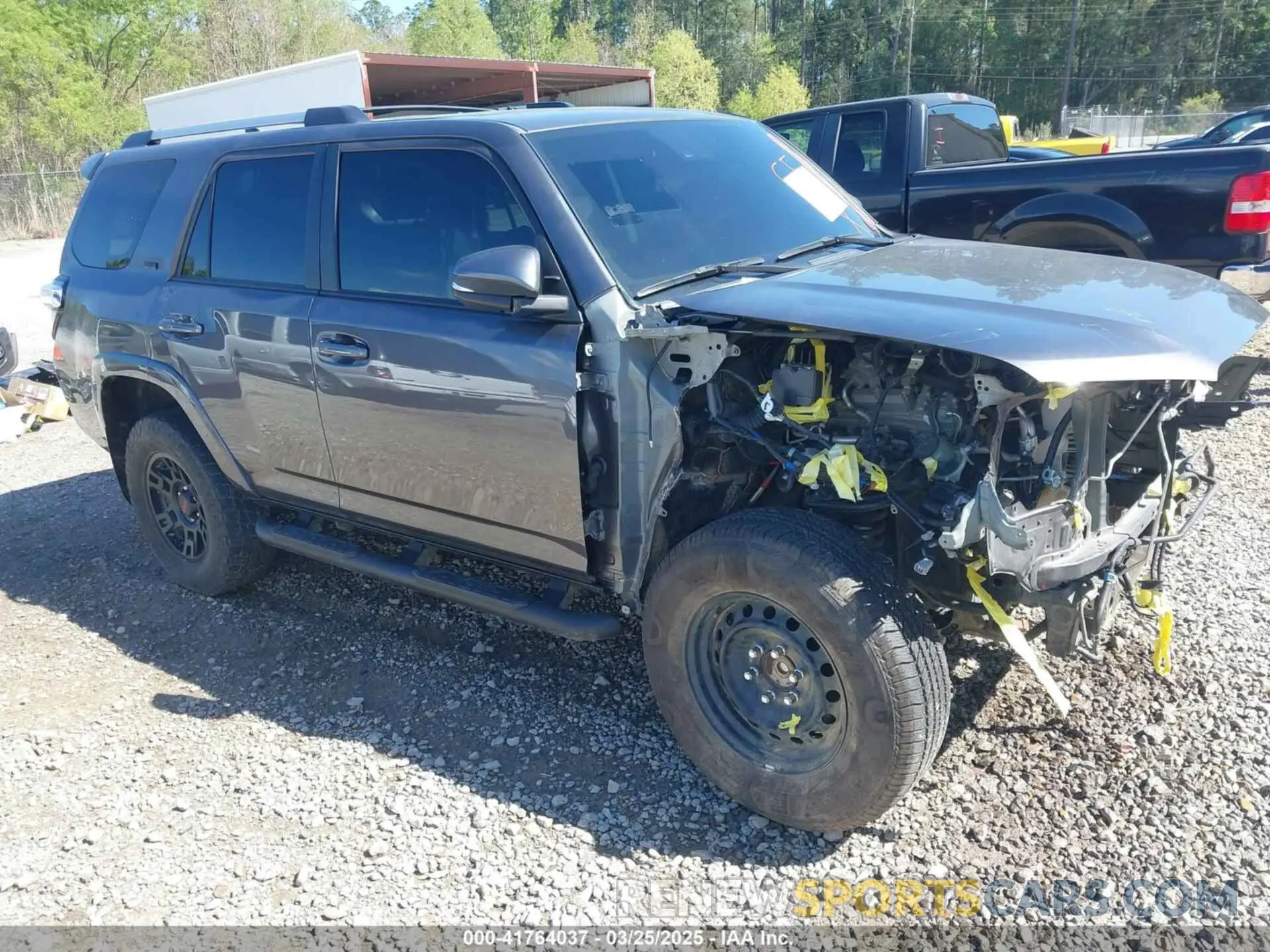 1 Photograph of a damaged car JTEFU5JR4N5270993 TOYOTA 4RUNNER 2022