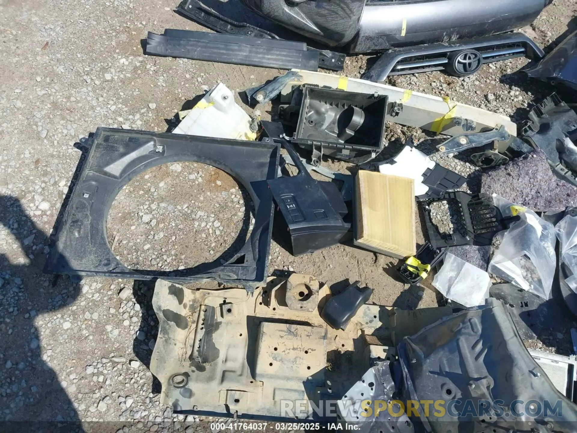 21 Photograph of a damaged car JTEFU5JR4N5270993 TOYOTA 4RUNNER 2022