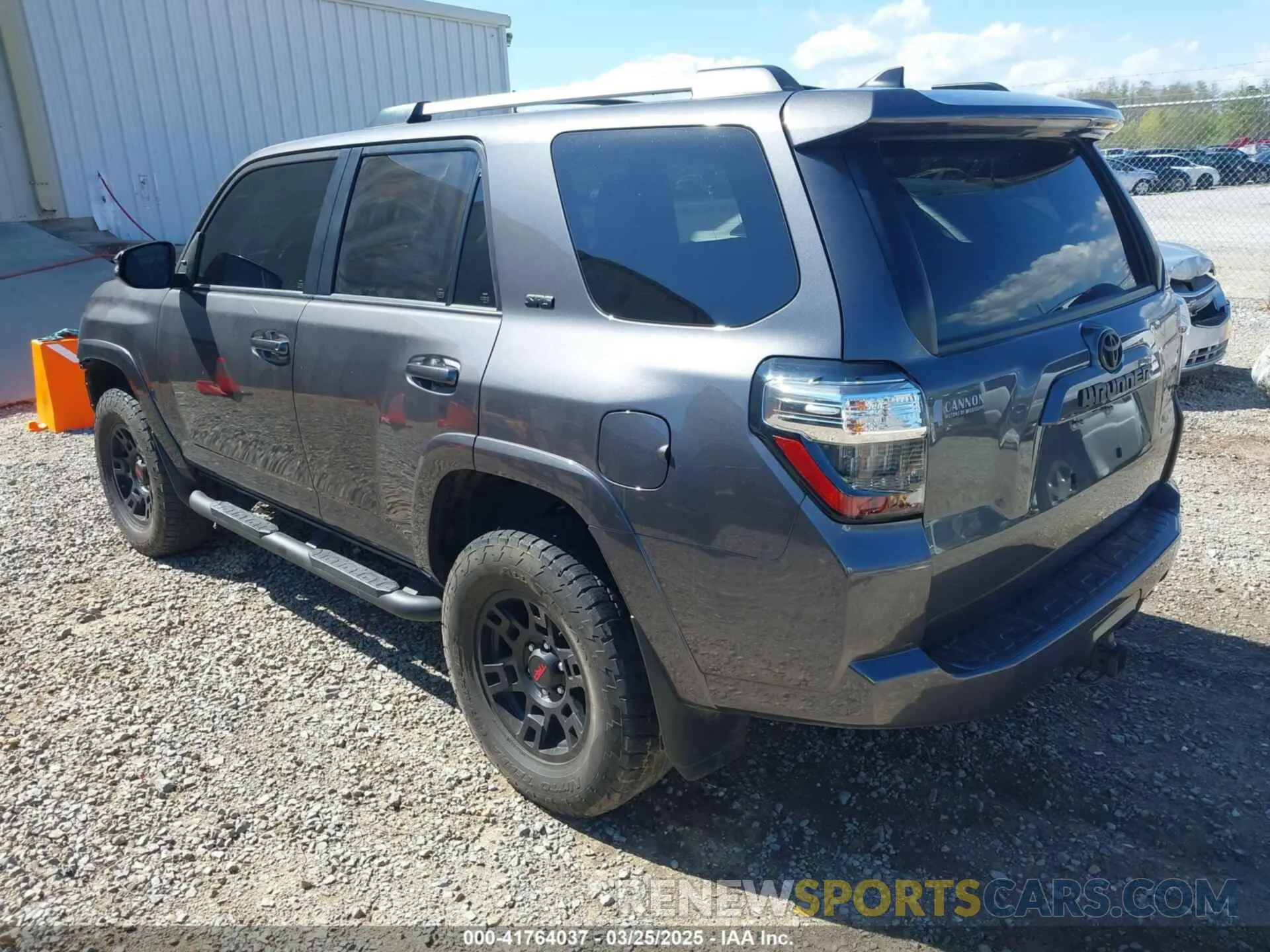 3 Photograph of a damaged car JTEFU5JR4N5270993 TOYOTA 4RUNNER 2022