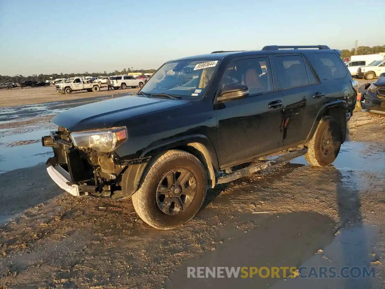 1 Photograph of a damaged car JTEFU5JR5N5269951 TOYOTA 4RUNNER 2022