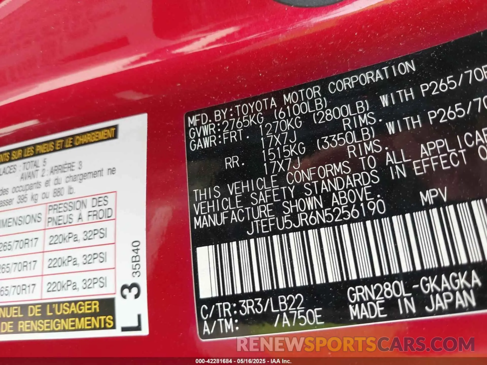 9 Photograph of a damaged car JTEFU5JR6N5256190 TOYOTA 4RUNNER 2022