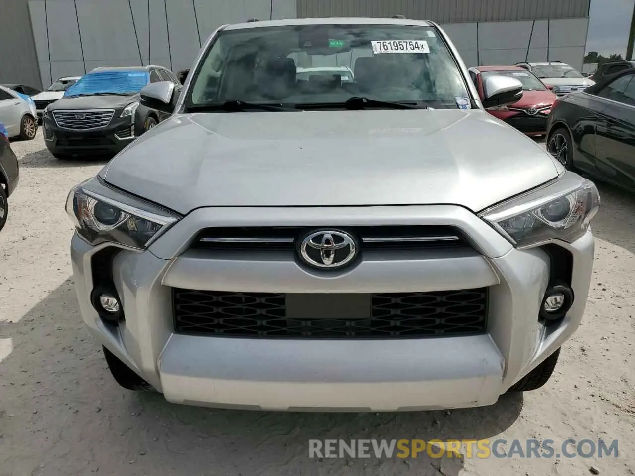 5 Photograph of a damaged car JTEFU5JR6N5268856 TOYOTA 4RUNNER 2022