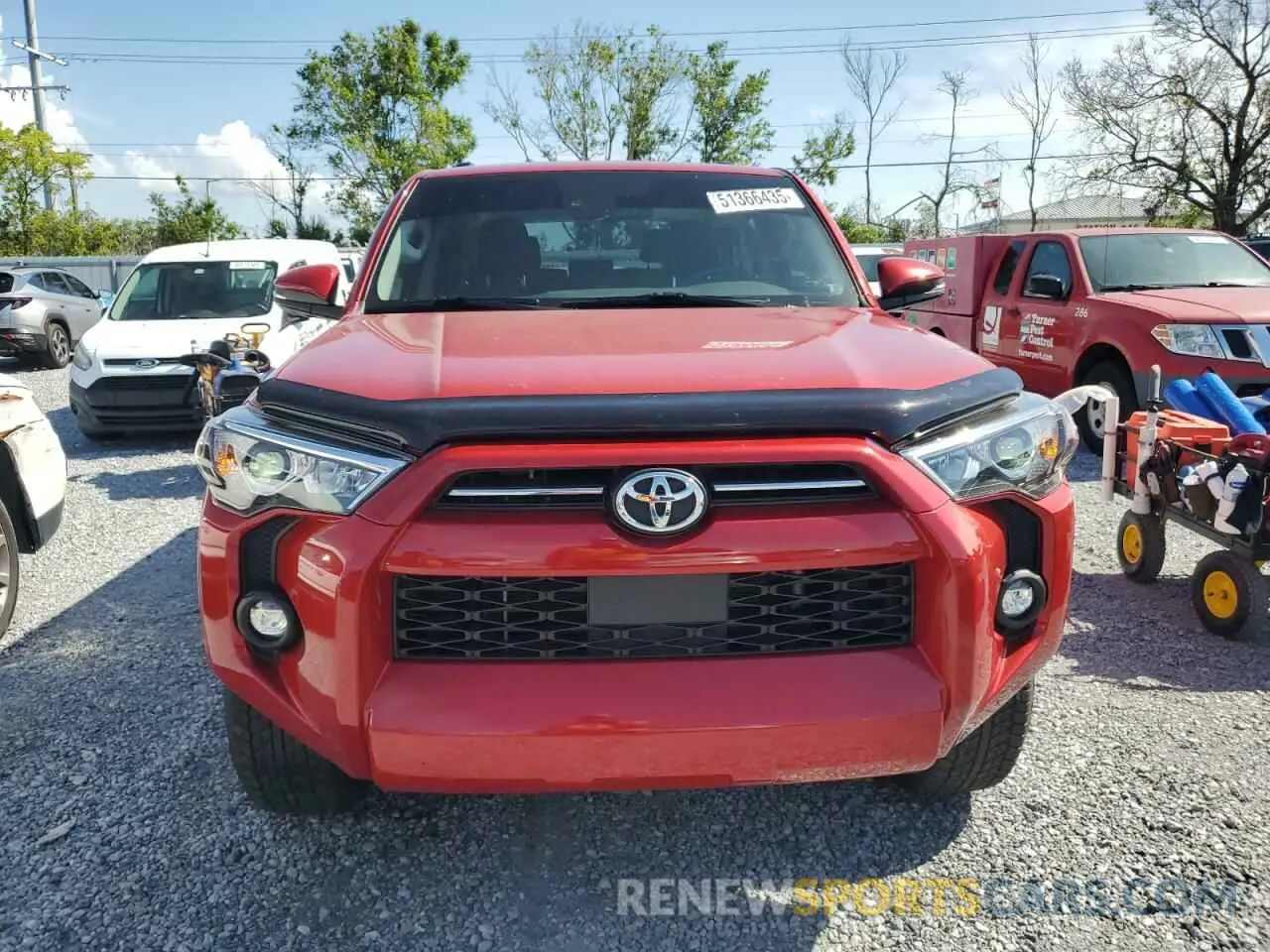 2 Photograph of a damaged car JTEFU5JR9N5277857 TOYOTA 4RUNNER 2022