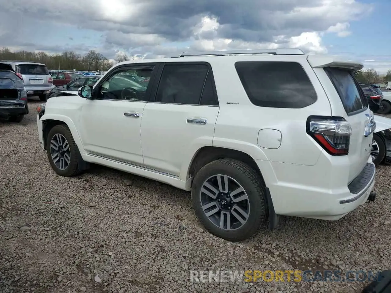 2 Photograph of a damaged car JTEKU5JR0N6010440 TOYOTA 4RUNNER 2022