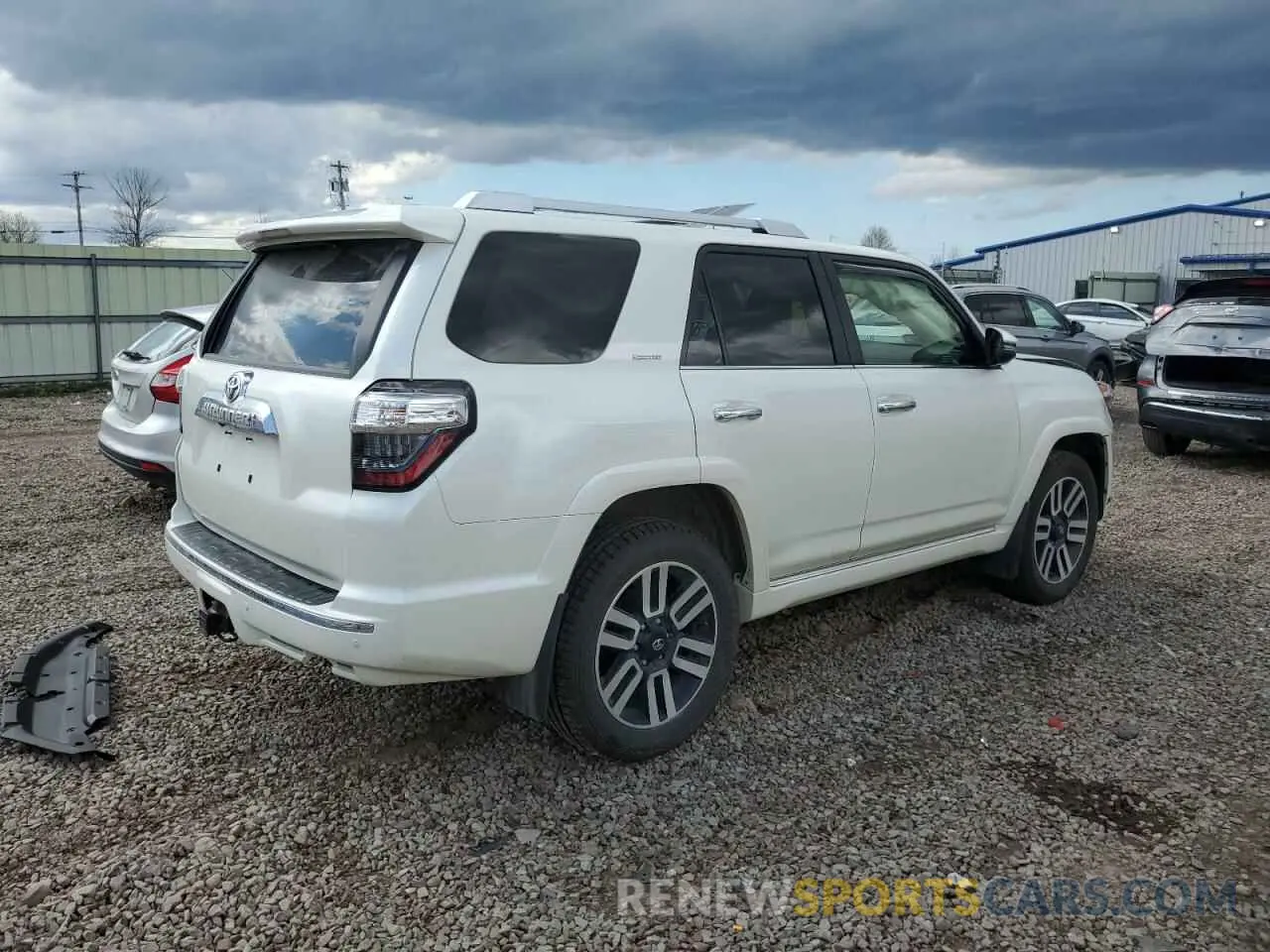 3 Photograph of a damaged car JTEKU5JR0N6010440 TOYOTA 4RUNNER 2022