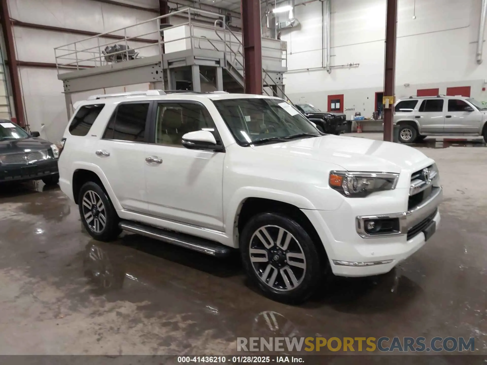 1 Photograph of a damaged car JTEKU5JR0N6020692 TOYOTA 4RUNNER 2022