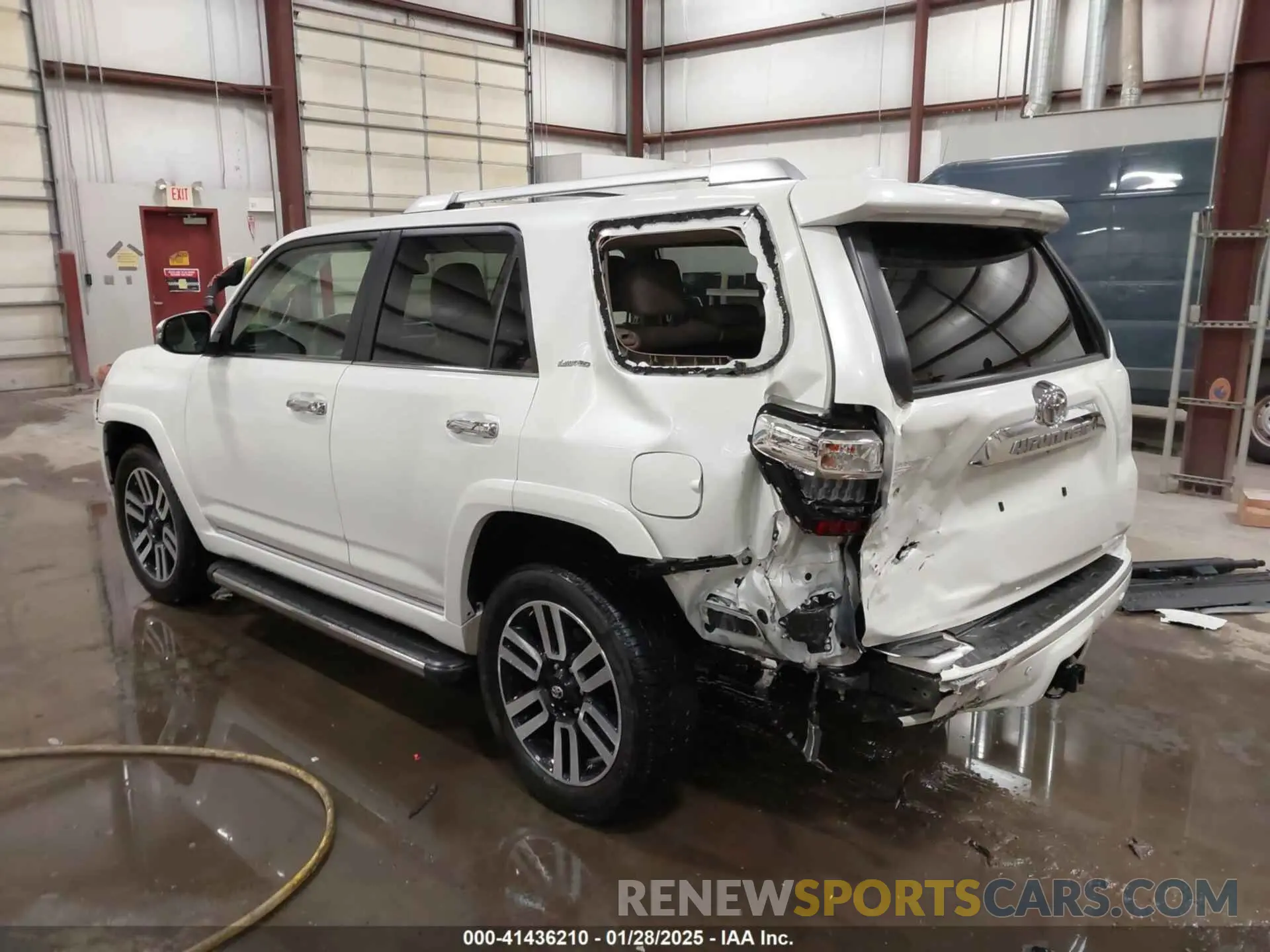 3 Photograph of a damaged car JTEKU5JR0N6020692 TOYOTA 4RUNNER 2022
