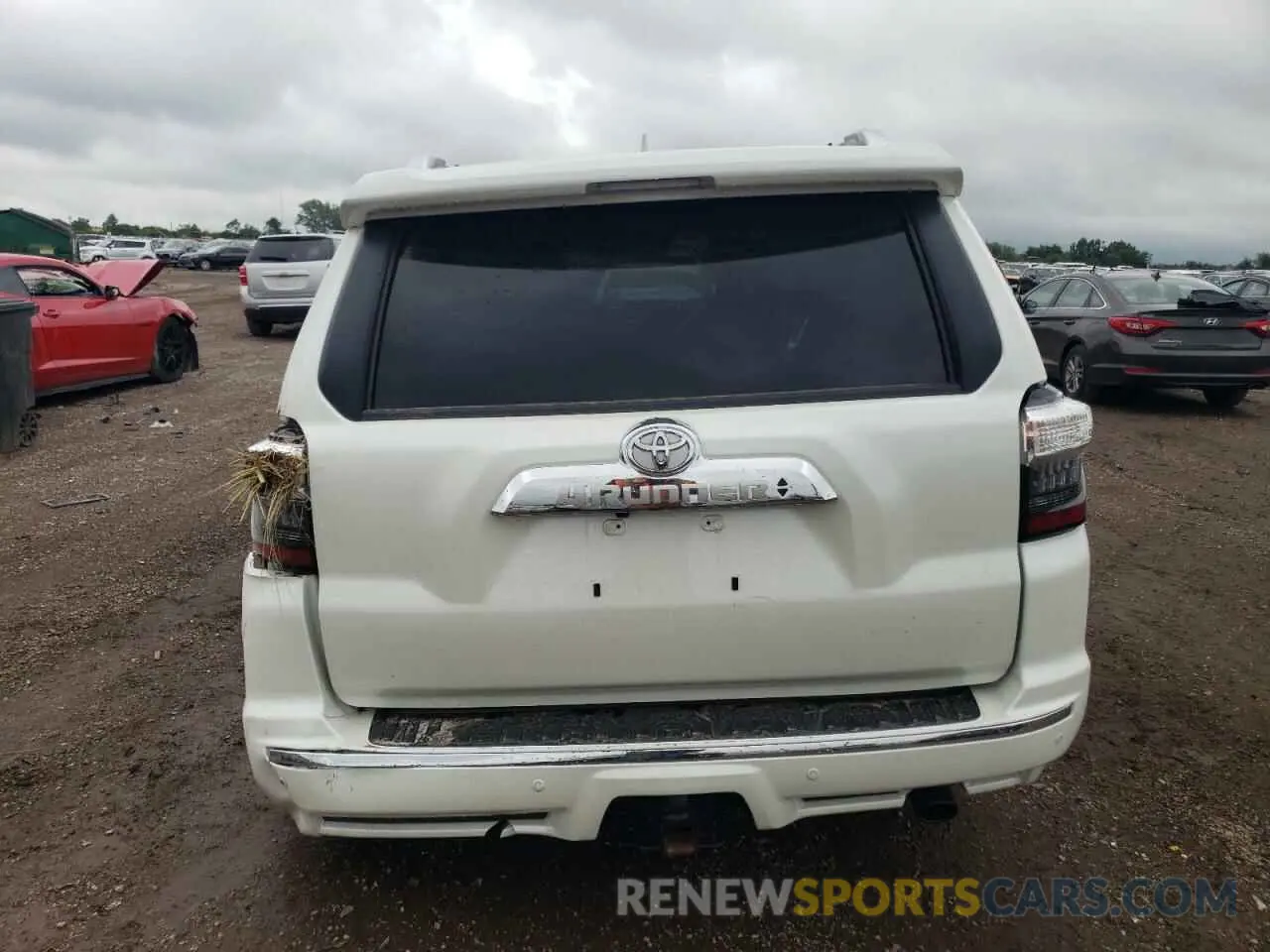 6 Photograph of a damaged car JTEKU5JR0N6087129 TOYOTA 4RUNNER 2022