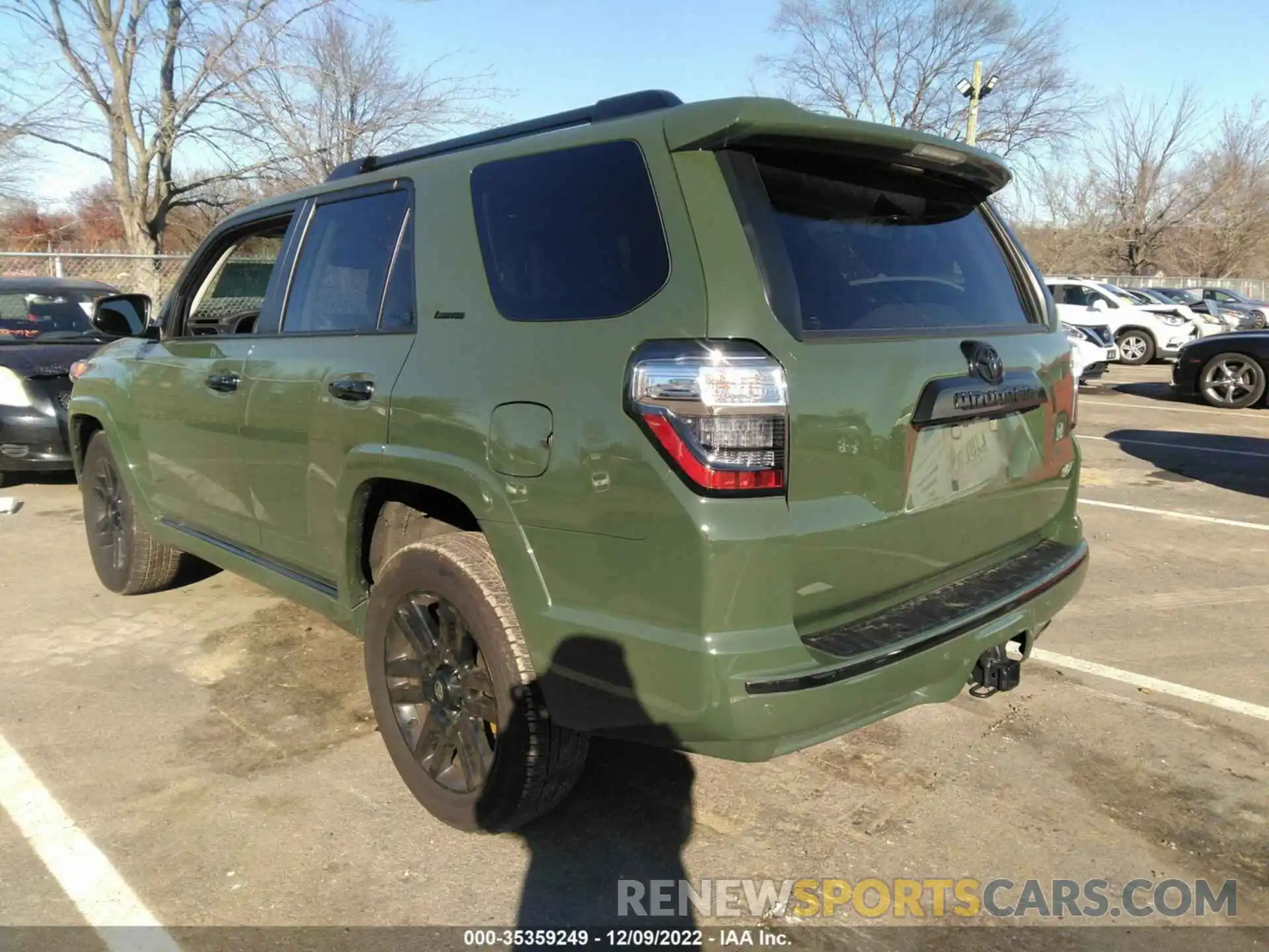 3 Photograph of a damaged car JTEKU5JR2N6001562 TOYOTA 4RUNNER 2022