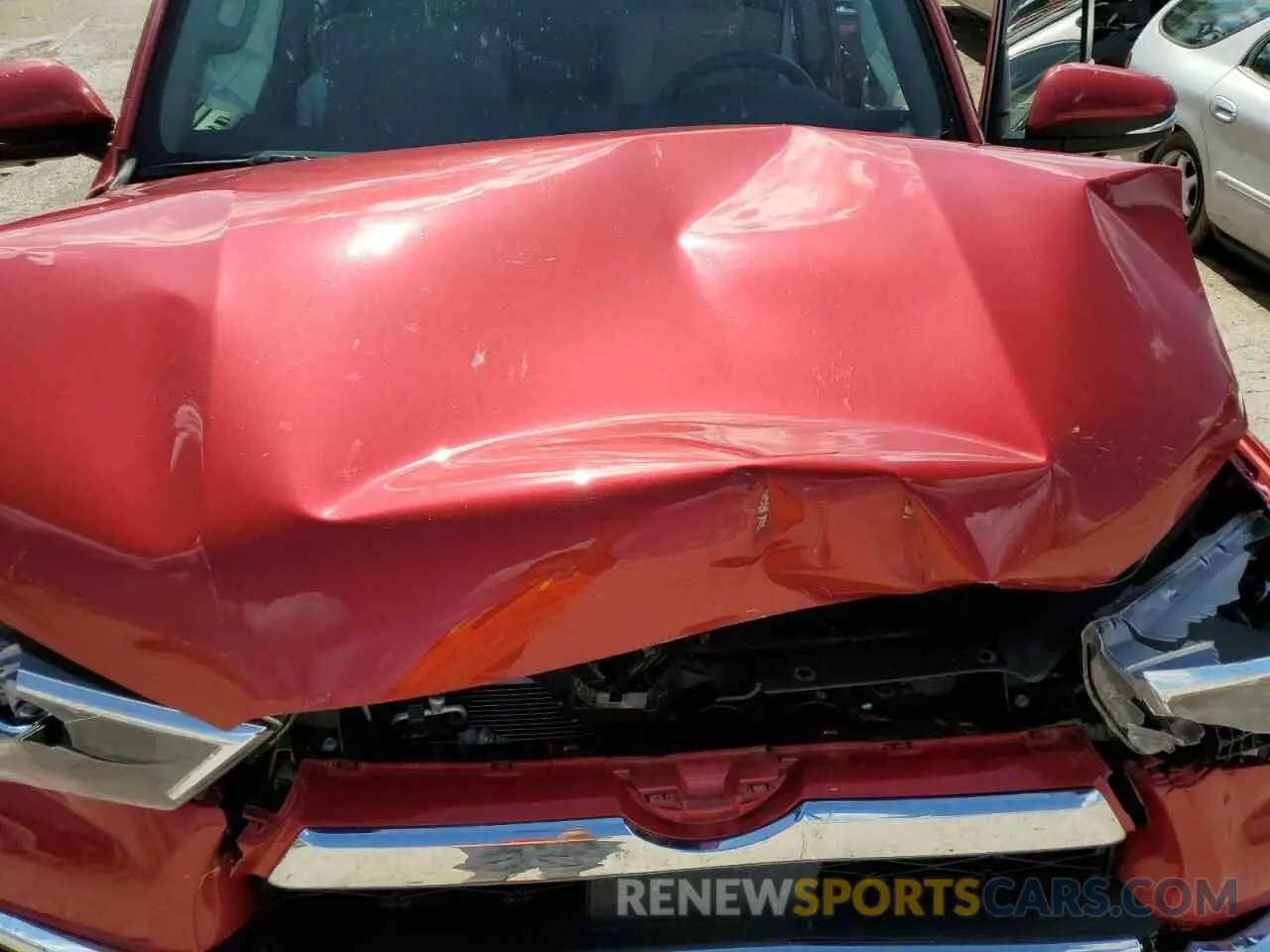 12 Photograph of a damaged car JTEKU5JR3N5993331 TOYOTA 4RUNNER 2022