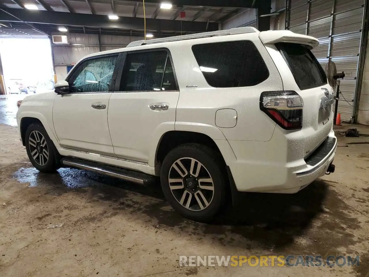 2 Photograph of a damaged car JTEKU5JR3N6042556 TOYOTA 4RUNNER 2022