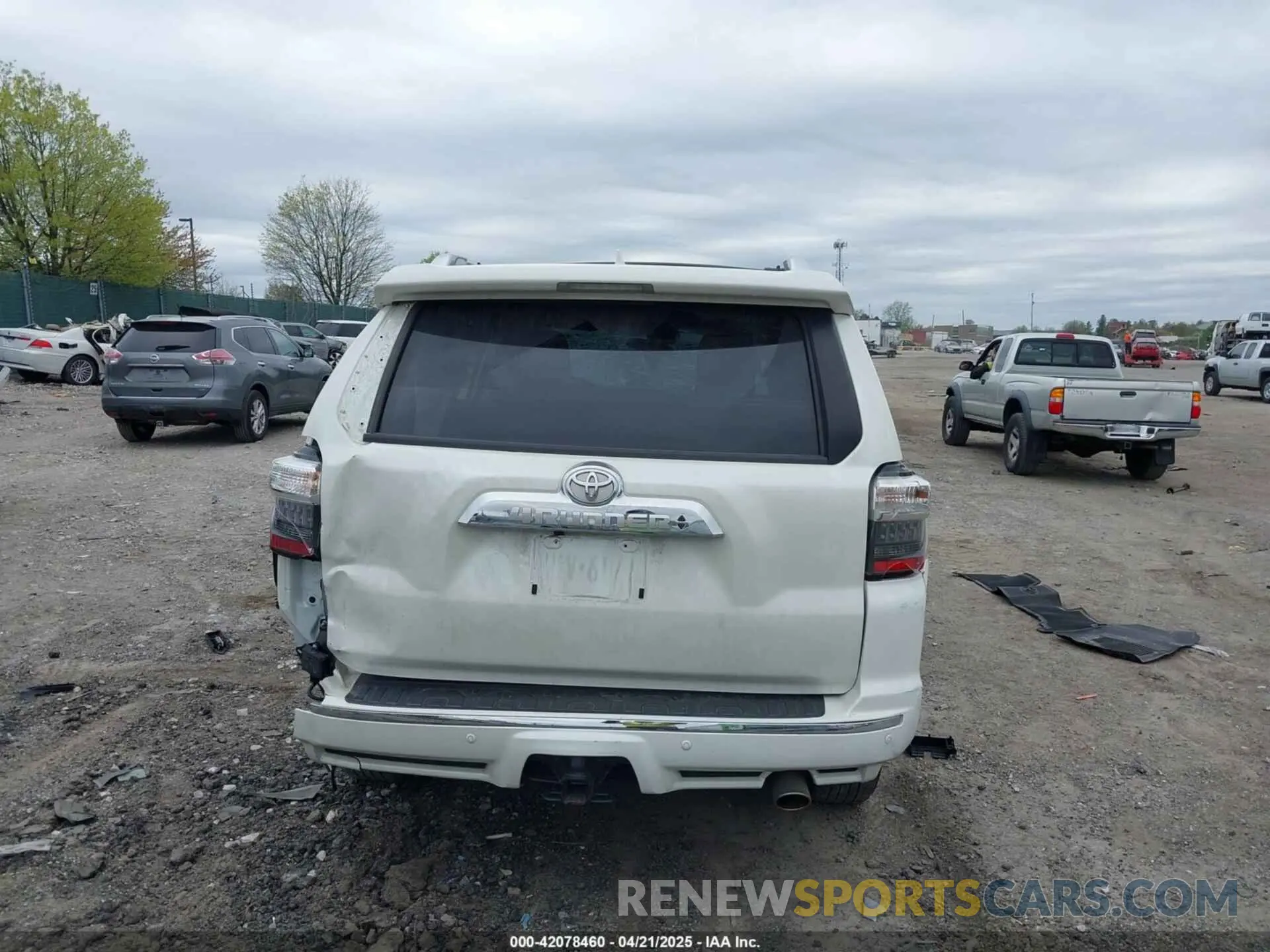 16 Photograph of a damaged car JTEKU5JR4N6002616 TOYOTA 4RUNNER 2022