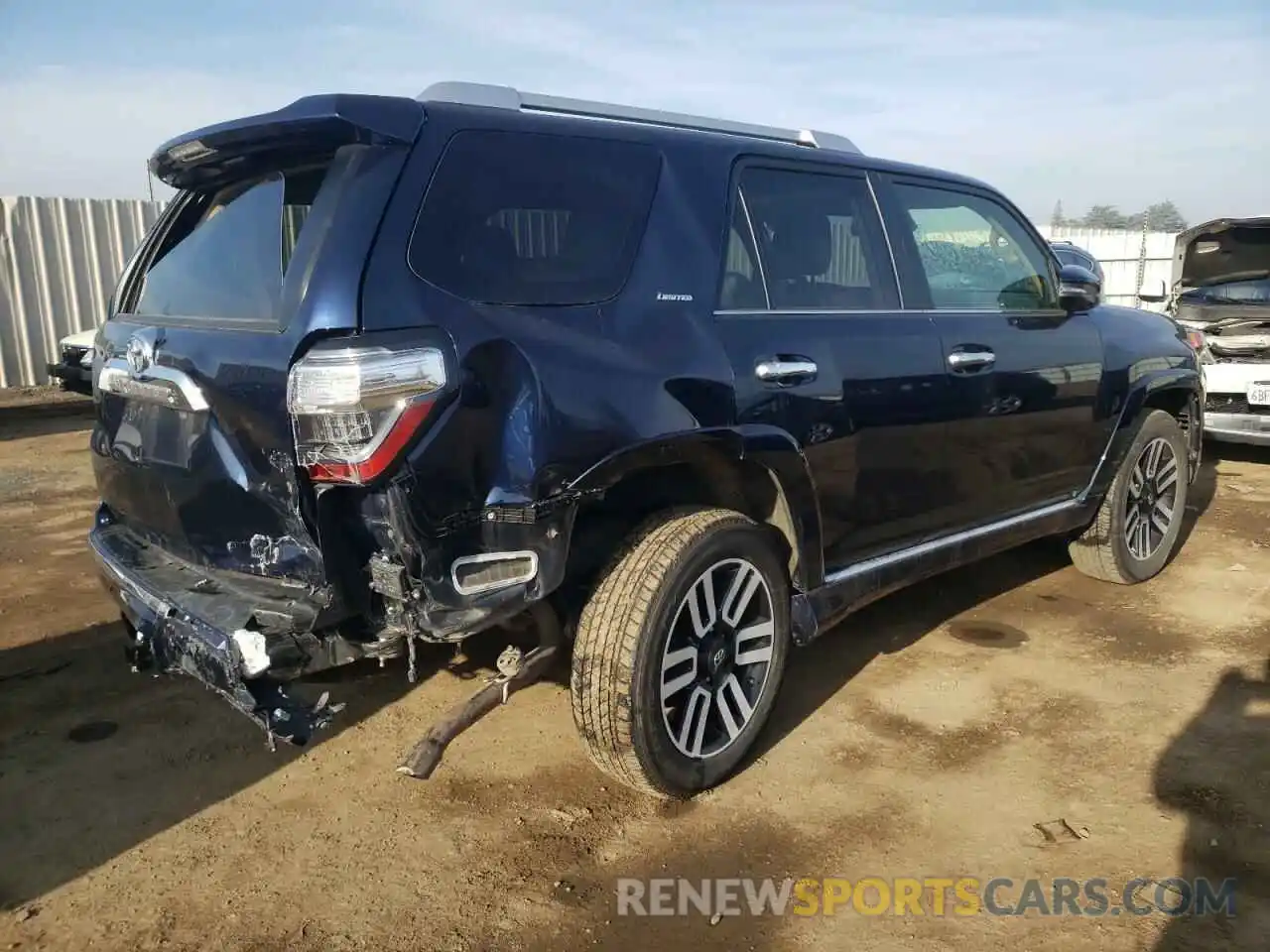 3 Photograph of a damaged car JTEKU5JR4N6032697 TOYOTA 4RUNNER 2022