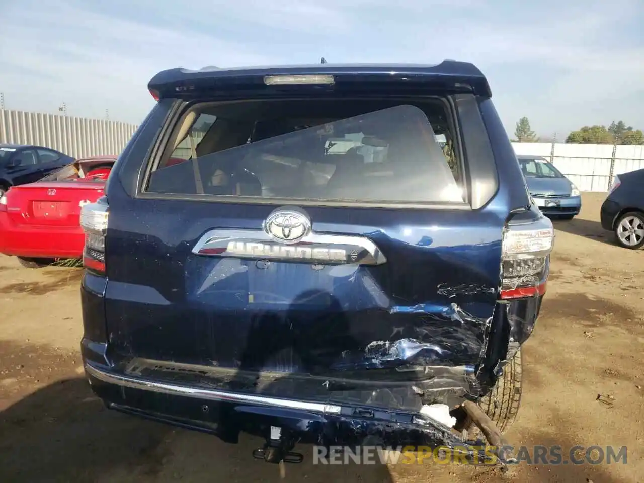 6 Photograph of a damaged car JTEKU5JR4N6032697 TOYOTA 4RUNNER 2022