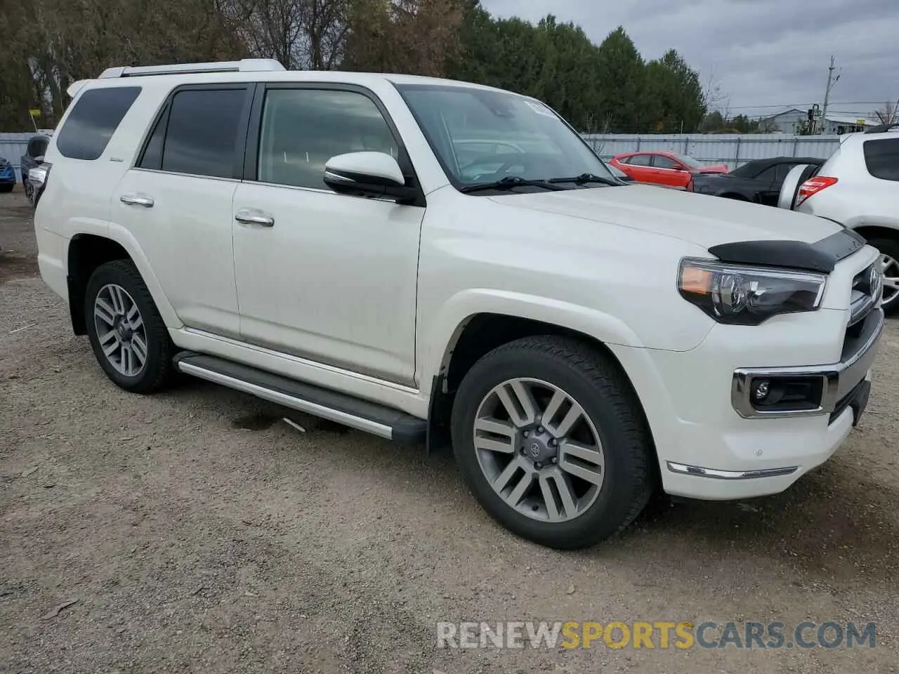 4 Photograph of a damaged car JTEKU5JR5N5989457 TOYOTA 4RUNNER 2022