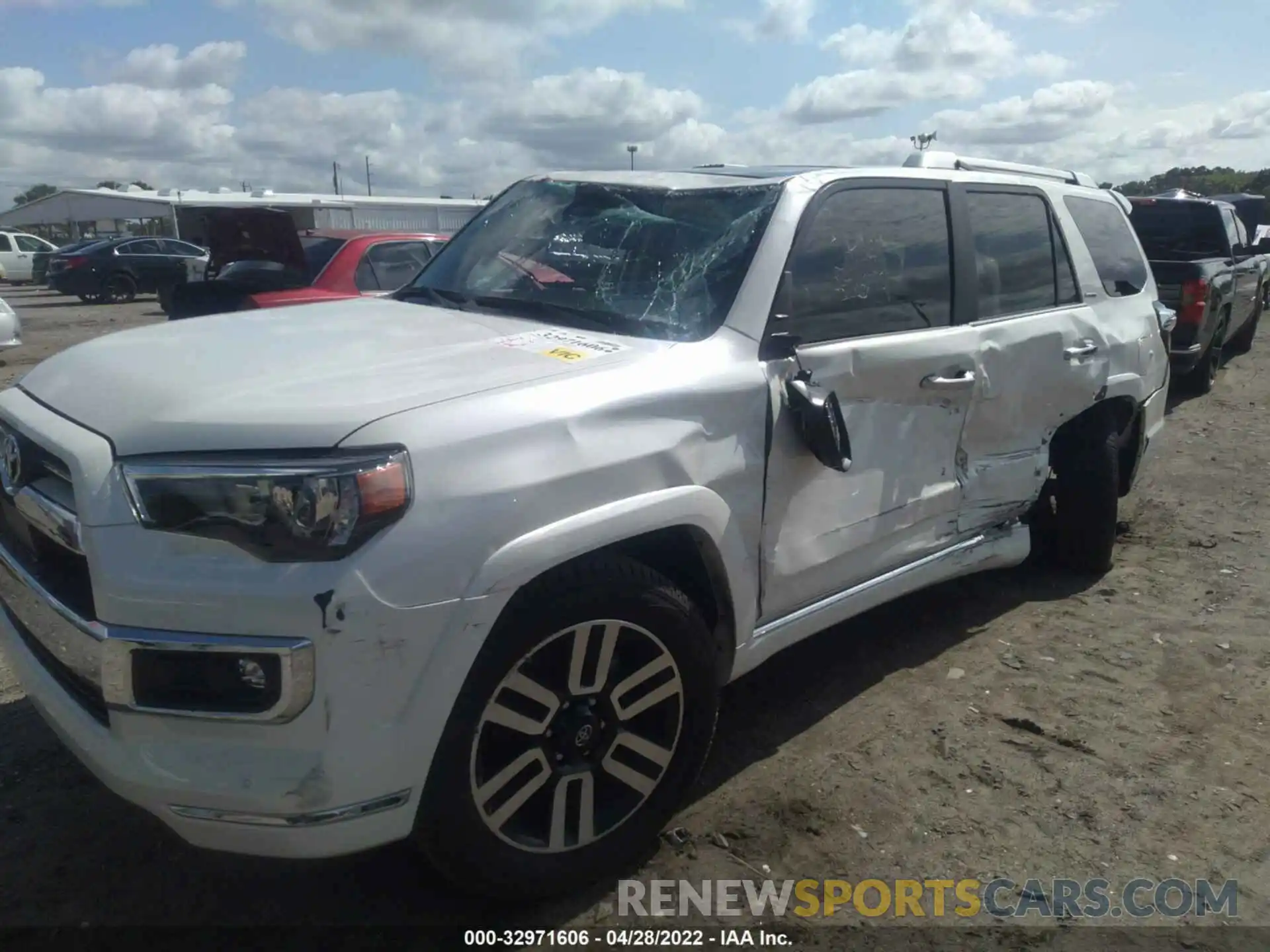 6 Photograph of a damaged car JTEKU5JR6N5987832 TOYOTA 4RUNNER 2022