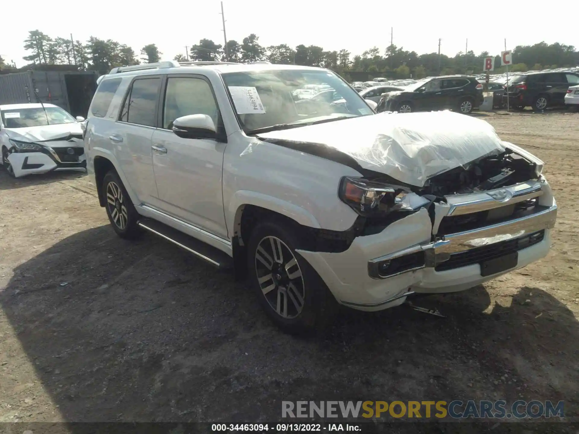 1 Photograph of a damaged car JTEKU5JR6N6031745 TOYOTA 4RUNNER 2022