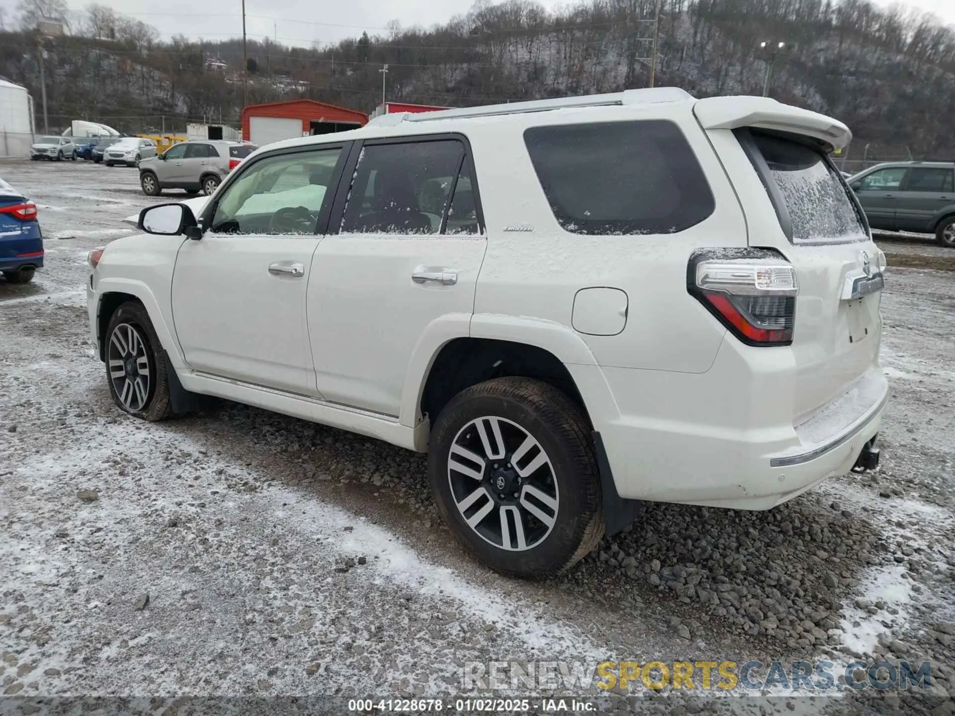 3 Photograph of a damaged car JTEKU5JR7N5997298 TOYOTA 4RUNNER 2022